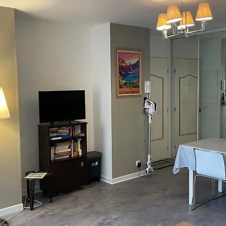 Au Pied Des Telecabines, T2 Avec Parking , Ascenseur Et Local A