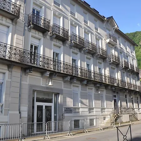 Lejlighed Idealement Situe, T2 Au 1er Etage, Parking, Cave, Ascenseur *