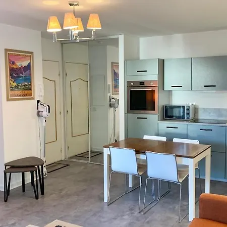 Au Pied Des Telecabines, T2 Avec Parking , Ascenseur Et Local A Lägenhet Bagnères-de-Luchon