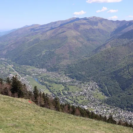 Lejlighed Idealement Situe, T2 Au 1er Etage, Parking, Cave, Ascenseur Bagnères-de-Luchon