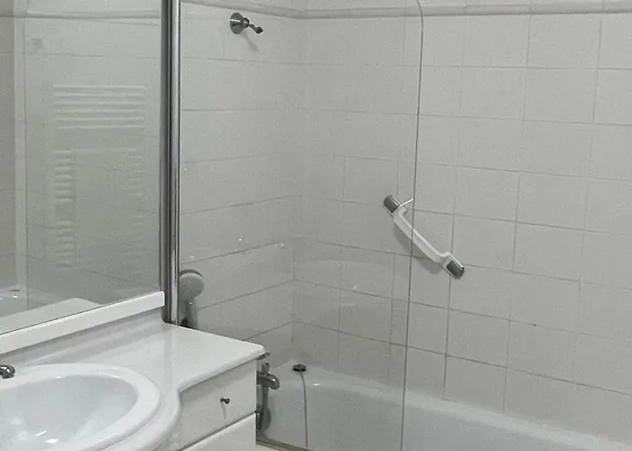 Au pied des télécabines, T2 avec parking , ascenseur et local à ski * Bagnères-de-Luchon